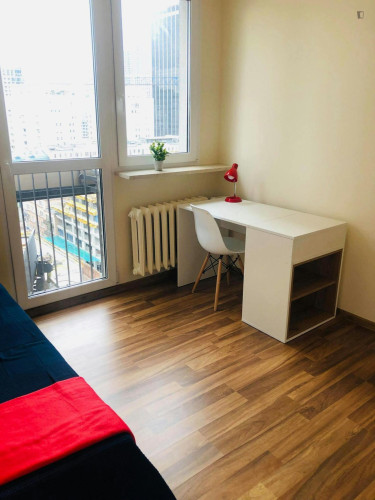 Lovely single bedroom near Rondo ONZ metro station