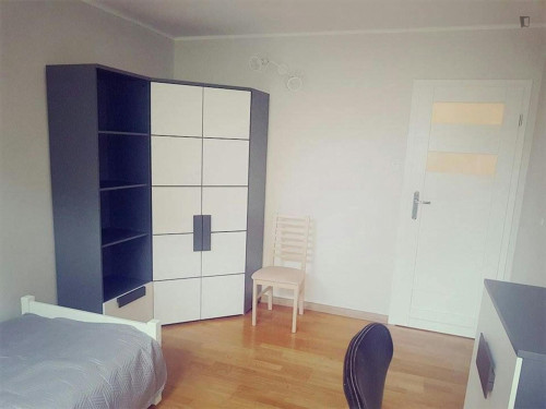 Single bedroom near Rondo ONZ metro