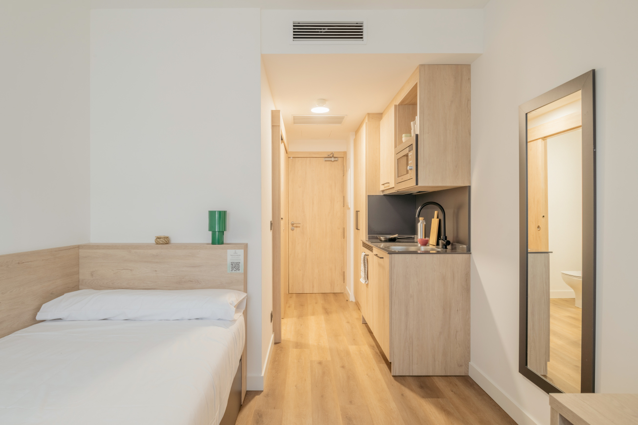 Single Room - 1