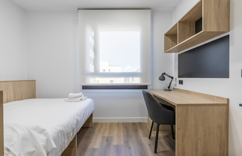 Single Room With Terrace - micampus Xaudaró 13 - Gallery - 7