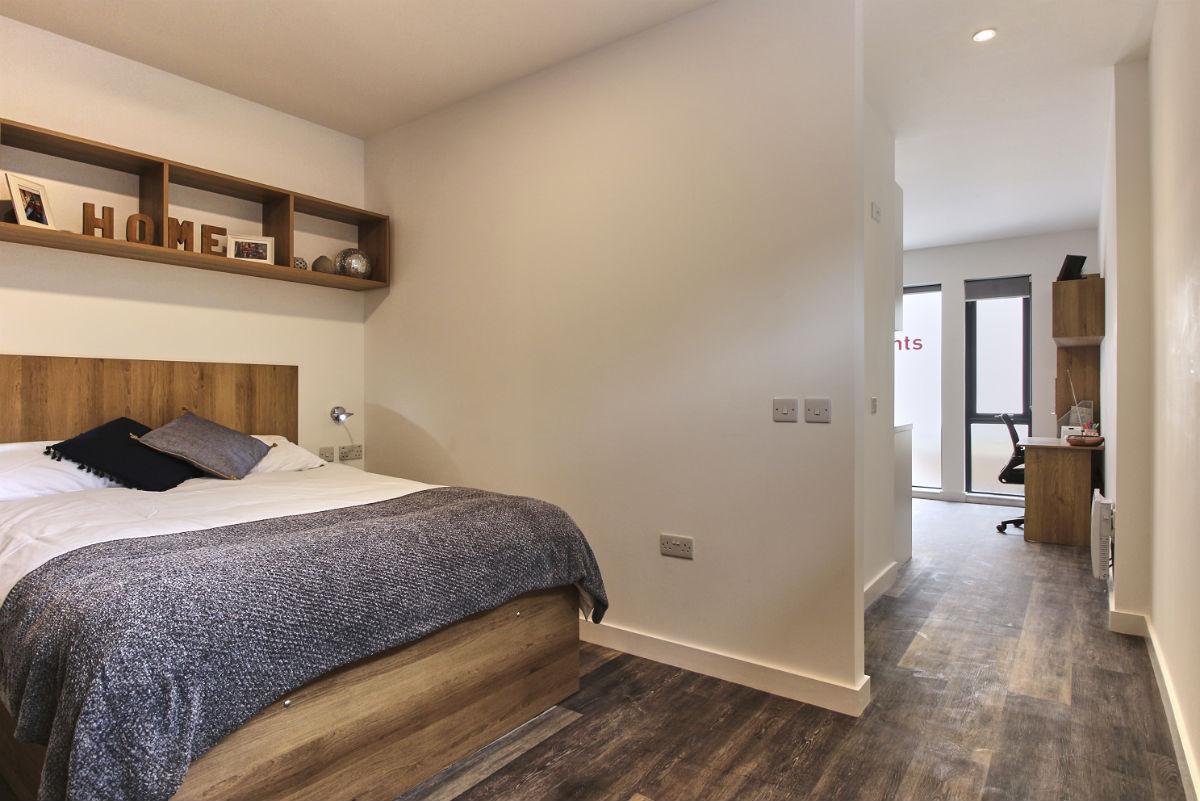  Superior One Bed  -  City Heights  - Gallery -  1