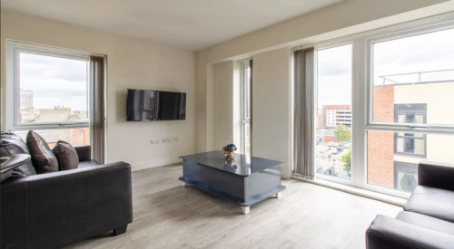  Dover Street Apartments - Standard Ensuite  -  Dover Street Apartments  - Gallery -  1