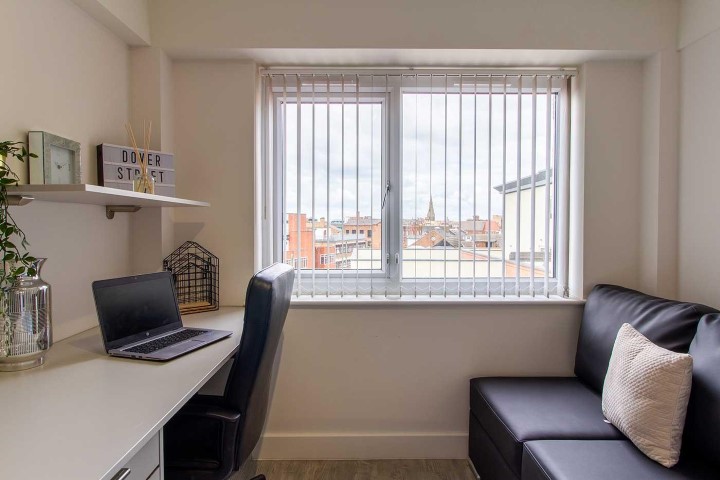  York Street - Standard Ensuite  -  Dover Street Apartments  - Gallery -  2