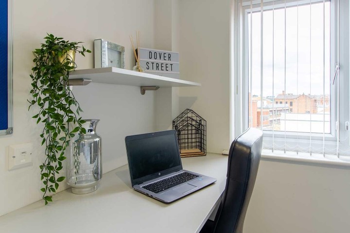  Dover Street Apartments - Standard Ensuite  -  Dover Street Apartments  - Gallery -  8