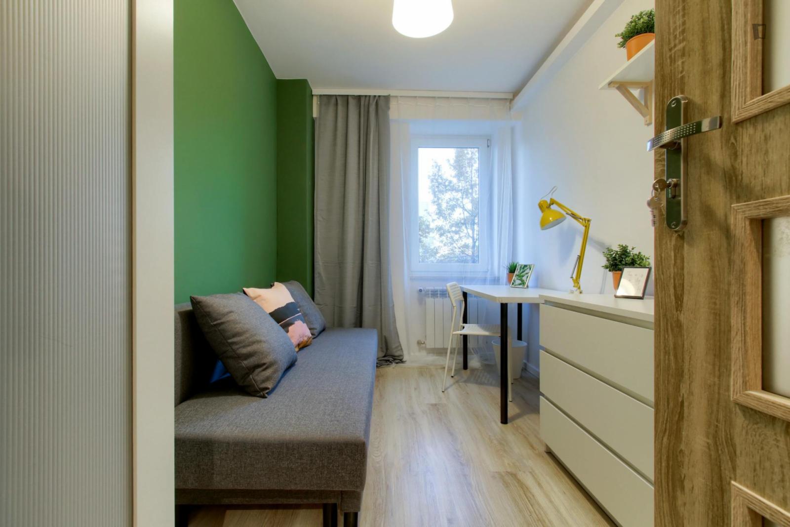 Welcoming Single Bedroom In Gocław - Welcoming single bedroom in Gocław - Gallery - 1