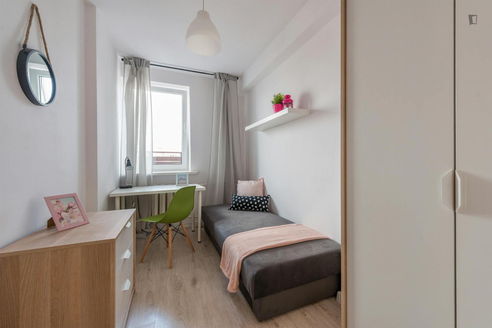  Bright Single Bedroom In Szczęśliwice  -  Bright single bedroom in Szczęśliwice  - Gallery -  1