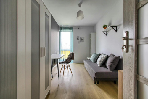 Comfy single bedroom in Gocław