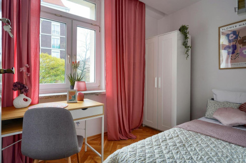 Comfy single bedroom near the centre of Warsaw