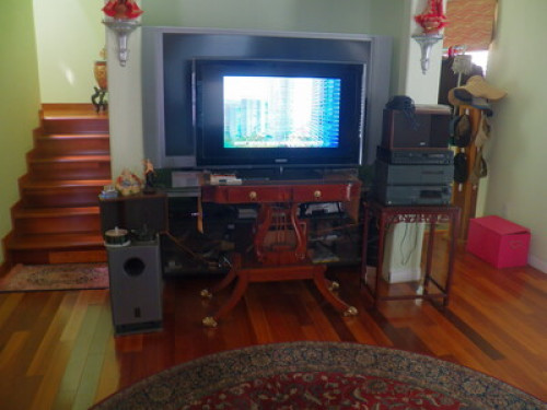 HOME WITH ACCESSIBLE TO EVERYTHING - Gallery - 12
