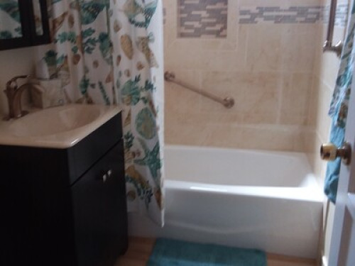 Room with private entrance/bath - Gallery - 23