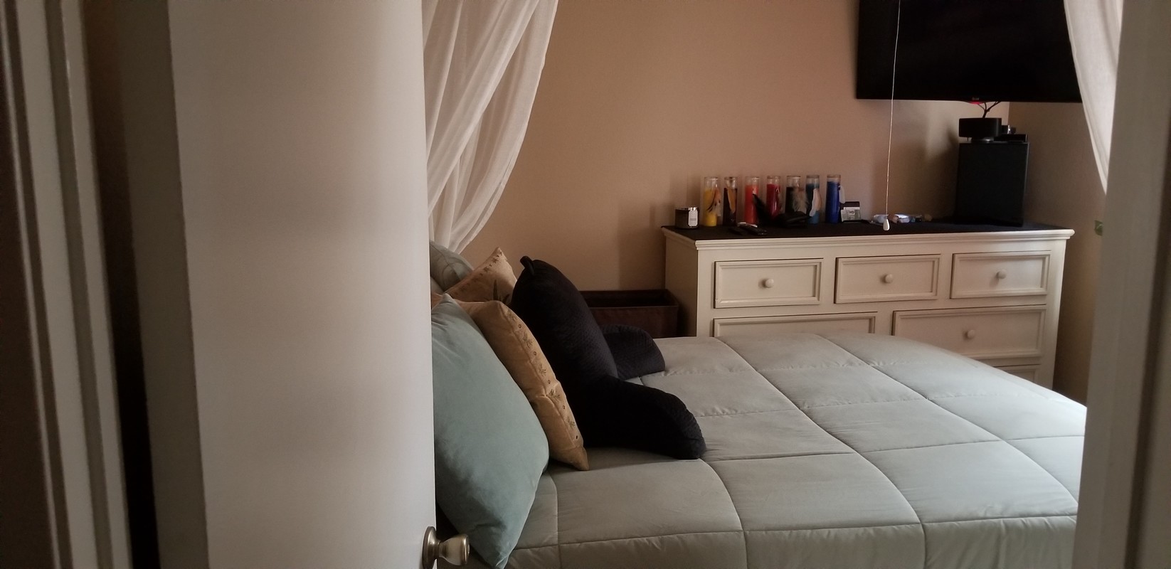1 Bedroom (Full Room) - 1