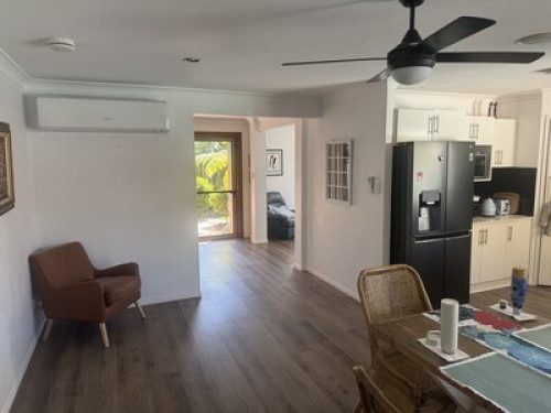 Students/Travellers x 2 rooms