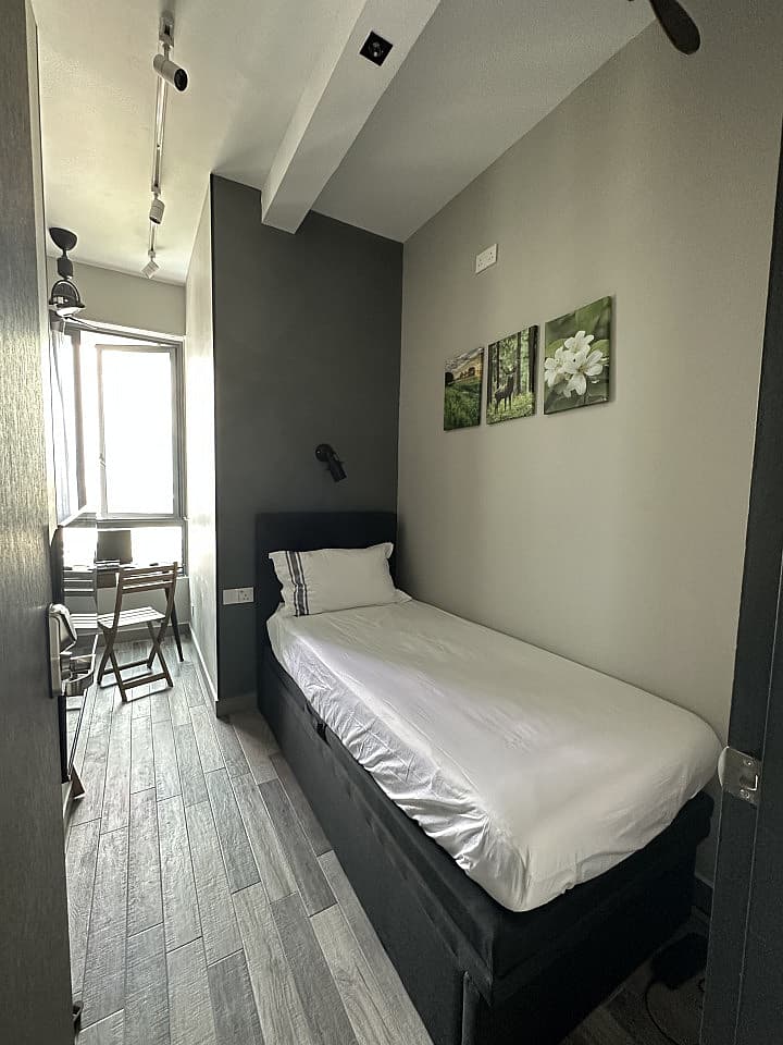 Private Single Bed - Desk With A View! (R4) - 24