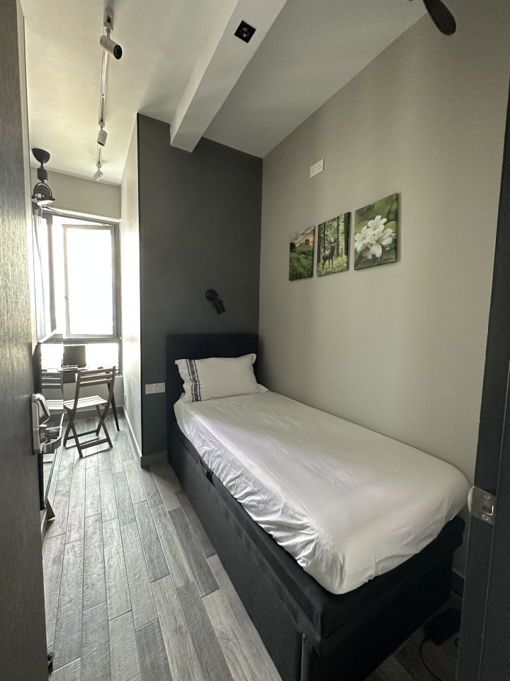 Private Single Bed - Desk With A View! (R4) - 9