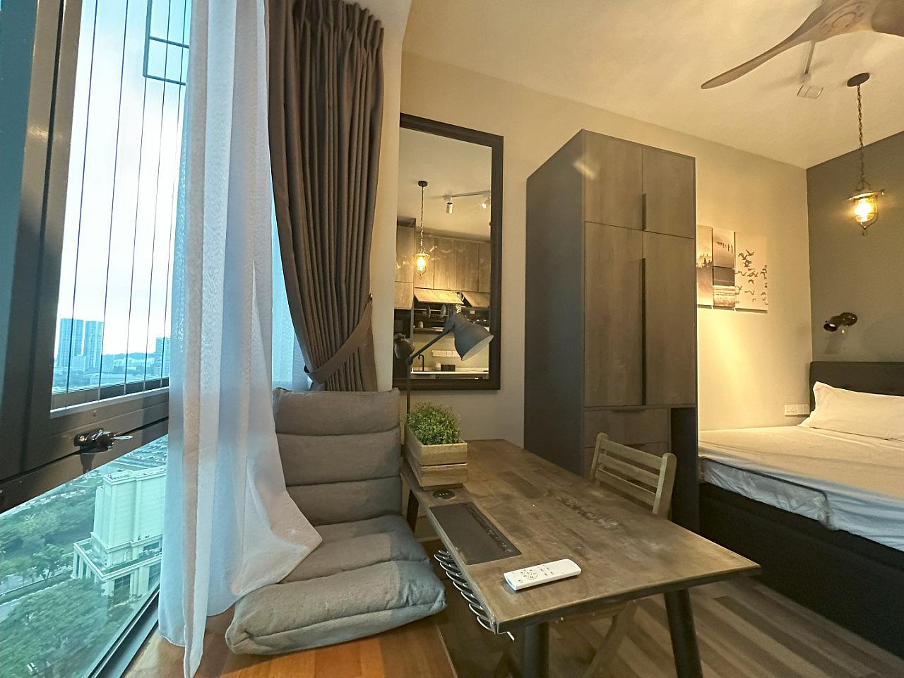 Standard Studio | Own Bath, Kitchenette, Washer & Dryer (S2) - 18