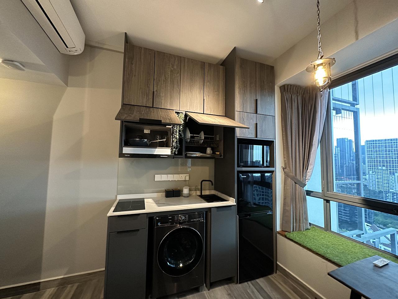 Standard Studio | Own Bath, Kitchenette, Washer & Dryer (S2) - 24