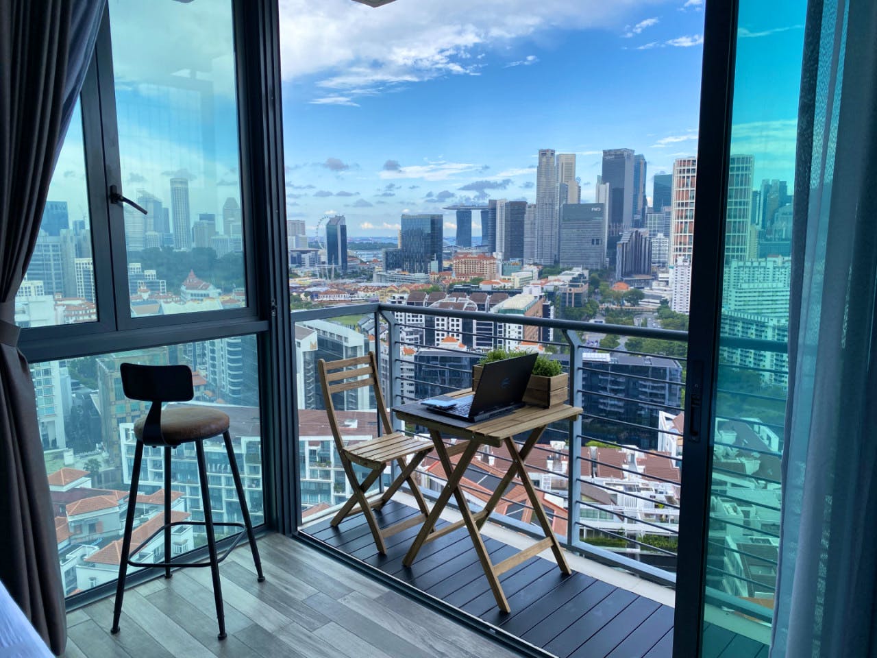 Luxury Studio | Own Bath, Kitchenette & Washer/Dryer (S1) - 6