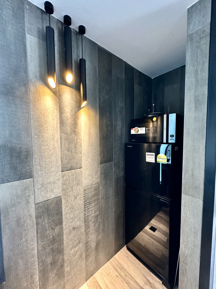 Luxury Studio | Own Bath, Kitchenette & Washer/Dryer (S1) - 28