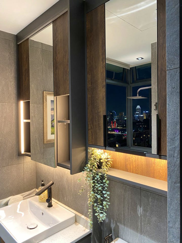 Luxury Studio | Own Bath, Kitchenette & Washer/Dryer (S1) - 12
