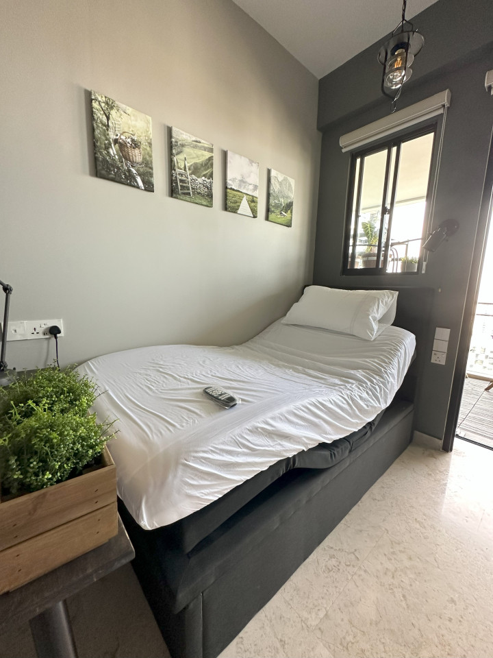 Private Super Single Bed With Personal Balcony (R2) - 7