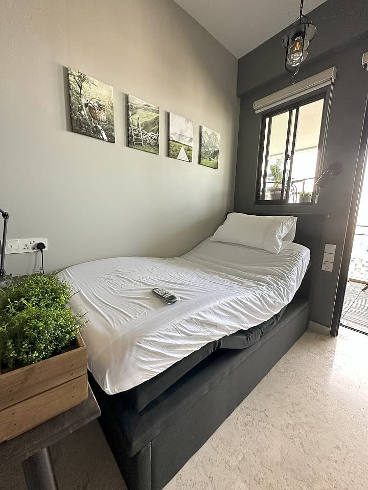 Private Super Single Bed With Personal Balcony (R2) - 17