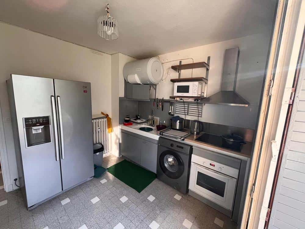 3 Bedrooms - 5