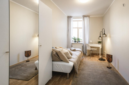Welcoming single bedroom near Riga central station