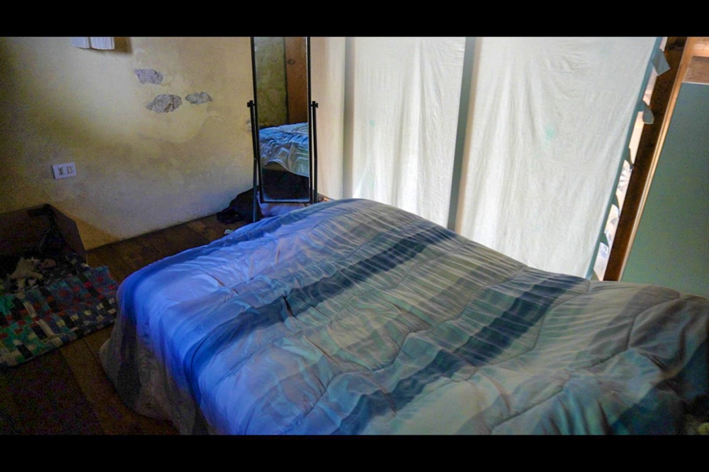 Private Room X2 - 1 Bed - 23