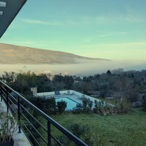 Charming Rural Coliving with Scenic Nature Views in Alvados
