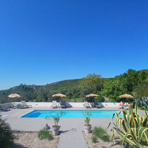 Charming Rural Coliving with Scenic Nature Views in Alvados