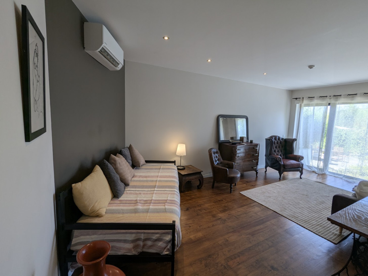 Garden Suite - Charming Rural Coliving with Scenic Nature Views in Alvados - Gallery - 7