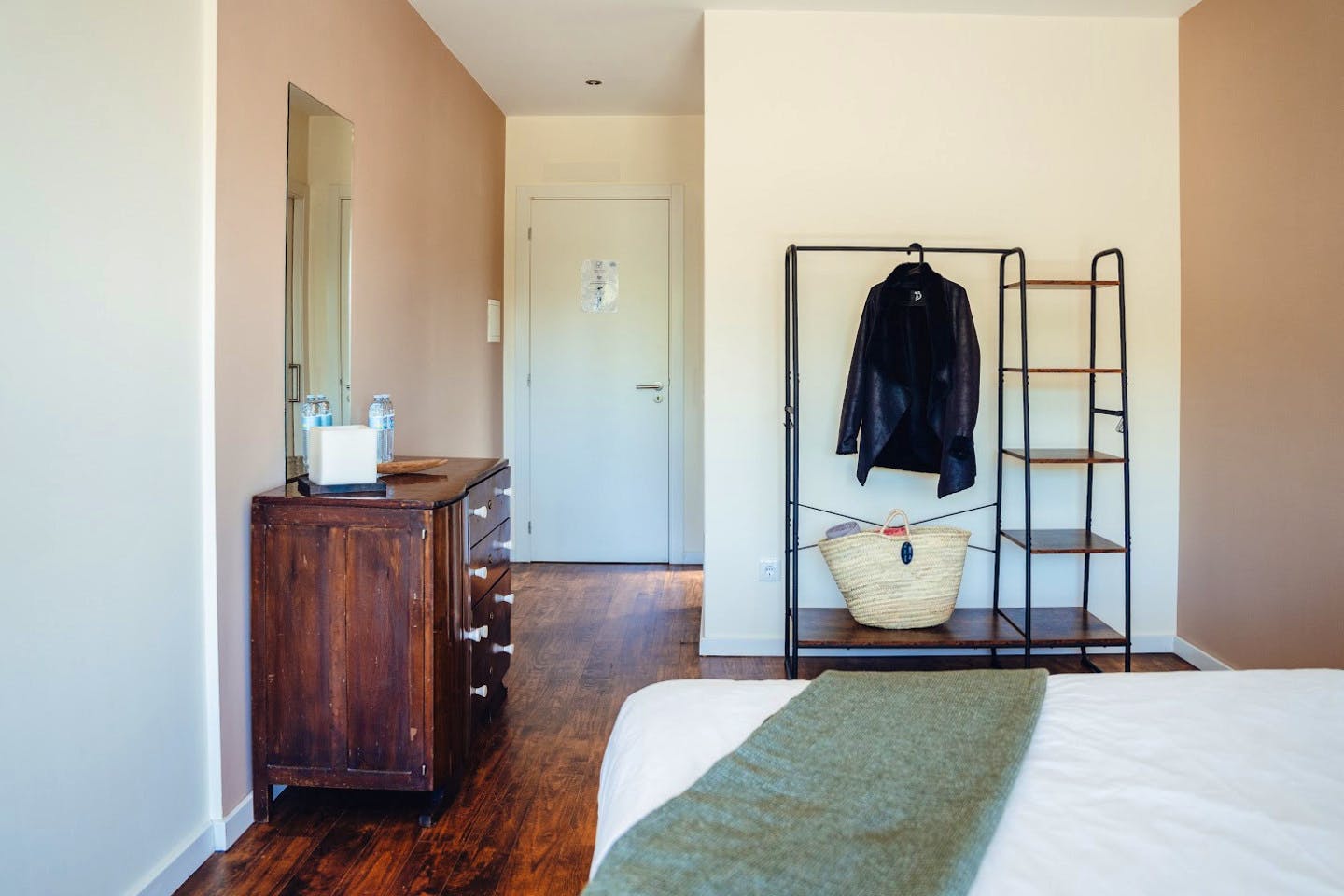 Balcony Rooms - Charming Rural Coliving with Scenic Nature Views in Alvados - Gallery - 26