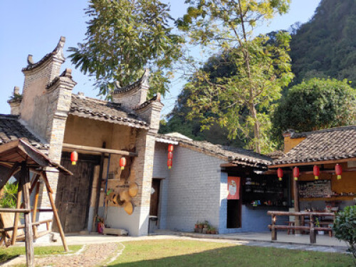 yangshuo cultural old house