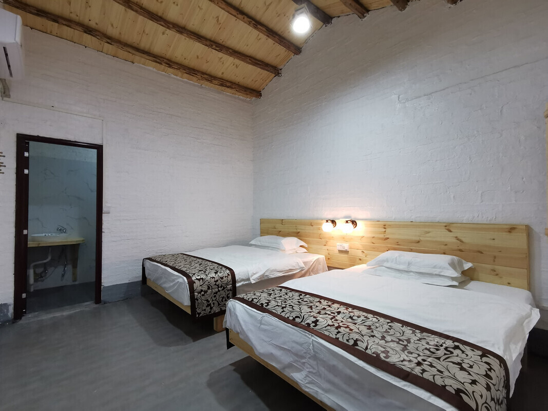 No Breakfast Twin Room 1(Single Bed) - yangshuo cultural old house - Gallery - 1