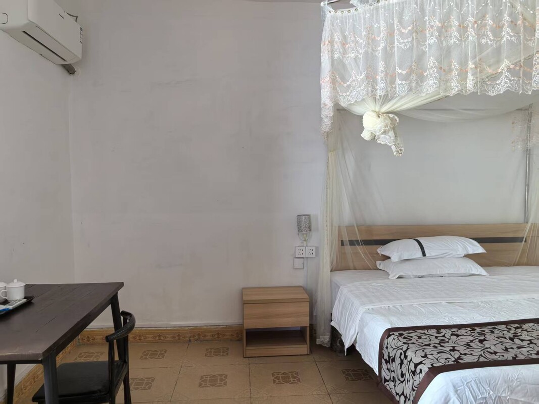  Backyard King Room(Full Room)  -  yangshuo cultural old house  - Gallery -  1