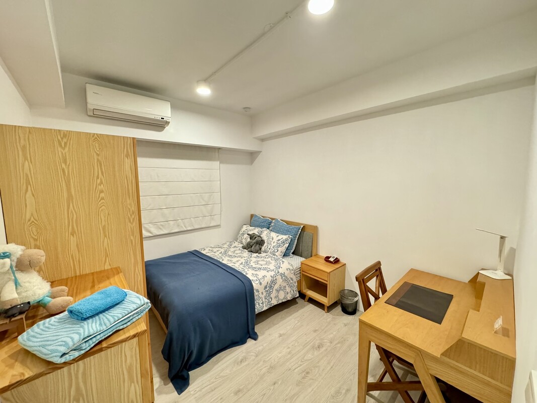 The Cozy Bedroom(Full Room) - 1