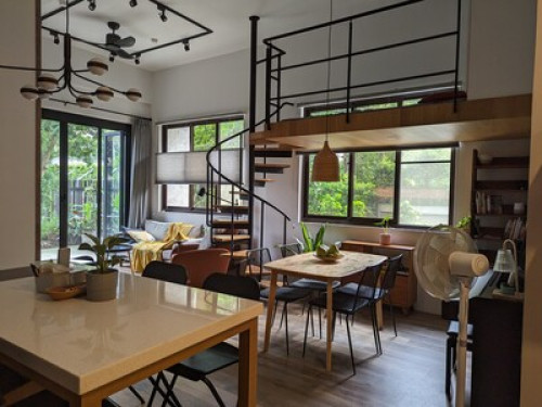 serene 1 FL with great amenities