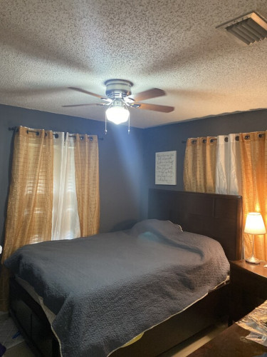 Offering a Room  - Gallery - 7