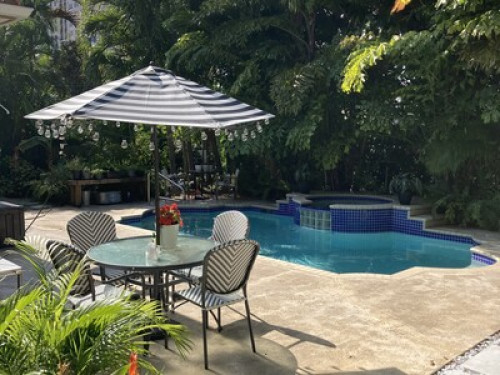 Room in the Gables - Gallery - 8