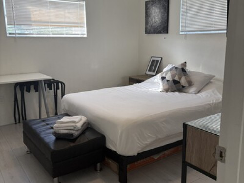 Private room w/Bathroom Female only