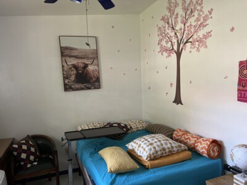 Cozy Family Home - Gallery - 16