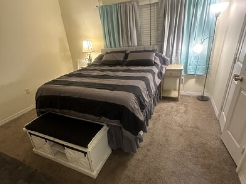 Master Bedroom for Rent - Gallery - 7