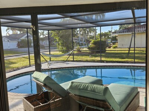 Beautiful pool home  - Gallery -  5