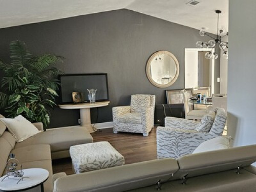 Beautiful pool home - Gallery - 6