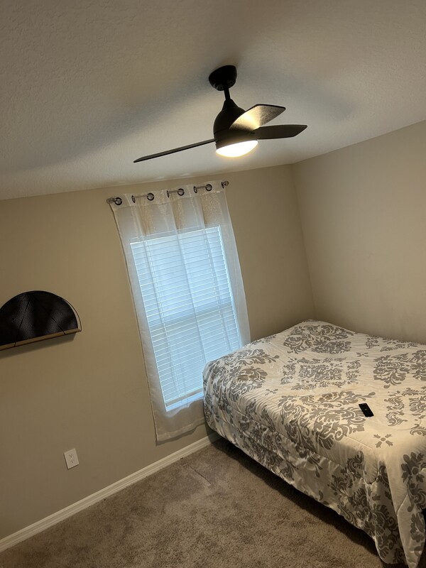  Room 1(Single Bed)  -  Private Room Rental for Travel Nurs  - Gallery -  1