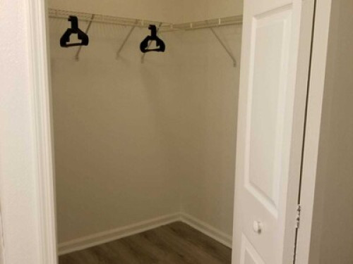 Beautiful and comfortable room avai  - Gallery -  5