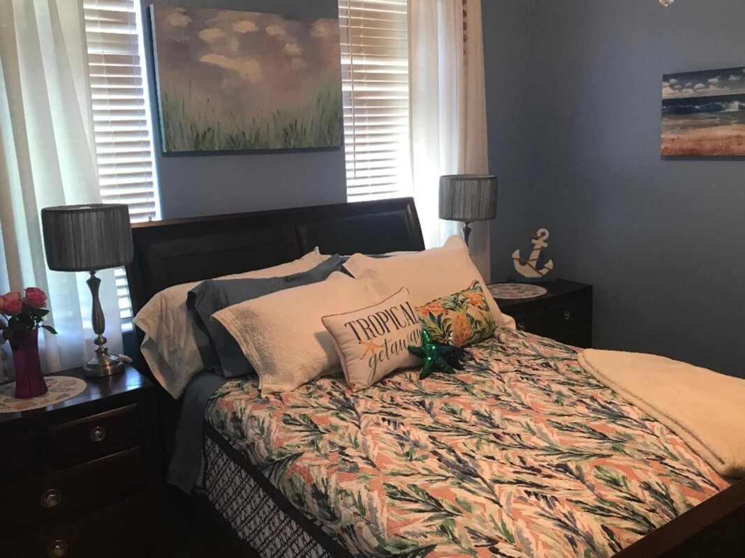 Queen Room(Single Bed) - 1