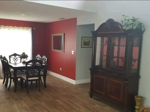 Harmony Room on the Lake Queen TV - Gallery - 18