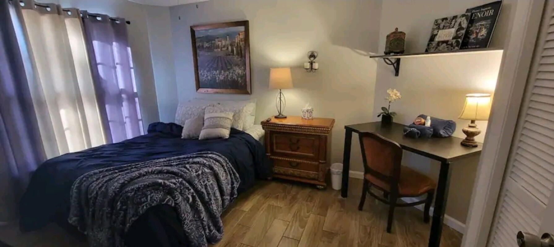 Harmony Room On The Lake Queen, Netflix, Fridge(Full Room) - 1