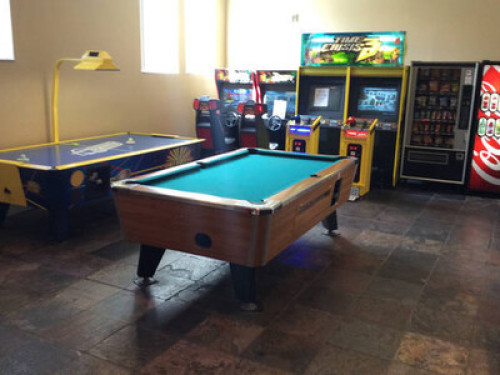  2 PRIVATE BED ROOMS NEAR THE PARKS